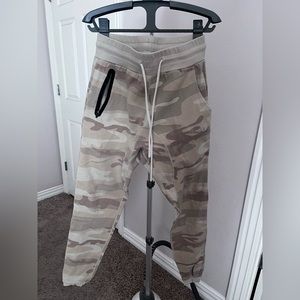 ASRV Desert Camo Joggers Sz Small